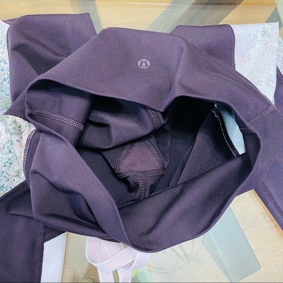 Lululemon Retreat 7/8 leggings J127 - Picture 10 of 12
